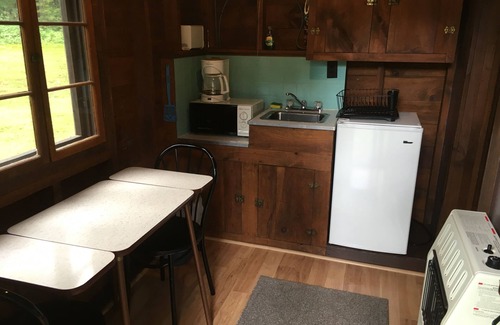 Ray Brook Cottage | One bedroom cottage - Family owned/operated since 1923