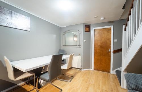 South Bermondsey Apartment | One Bedroom entire City House London
