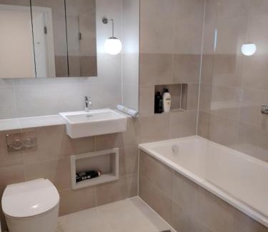 Canning Town North Apartment | One bedroom flat West Ham