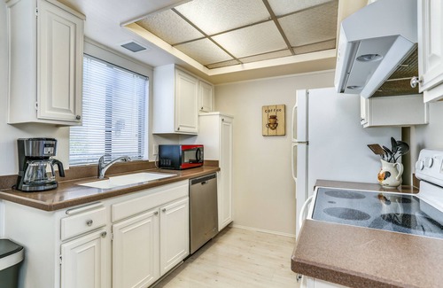 Sunrise Vista Chino Condo | One Bedroom Fully Furnished Central Palm Springs Condo