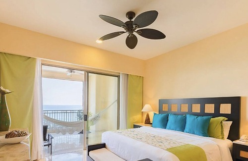 South Shore Hotel Area Resort | ONE BEDROOM GARZA BLANCA PV - other size units available