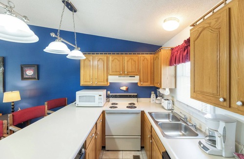 Grand Rivers Condo | One Bedroom Harbor View Condo
