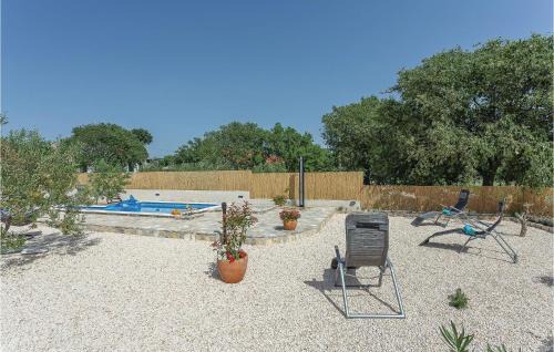 Sibenik House | One-Bedroom Holiday Home In Konjevrate