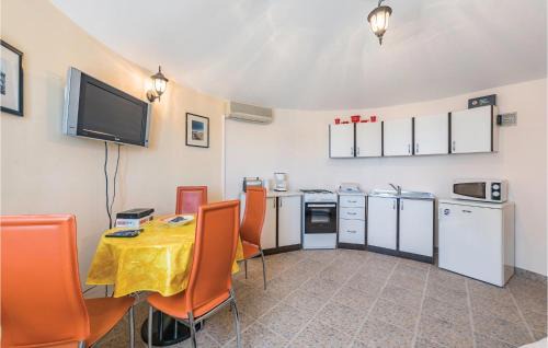 Municipality of Zminj House | One-Bedroom Holiday Home In Zminj