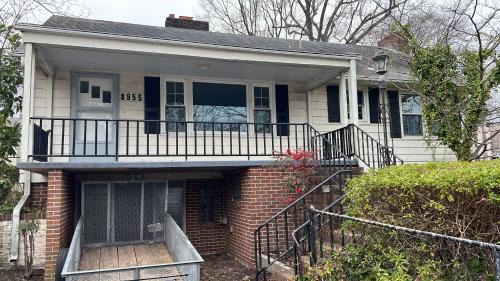 Norfolk Apartment | One-Bedroom House