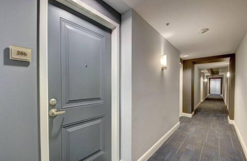 Boynton Beach House | One Bedroom In Amazing Condobeach Pass Included!