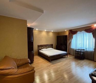 Khreshchatyy Yar Apartment | One bedroom Kreschatik Str 4