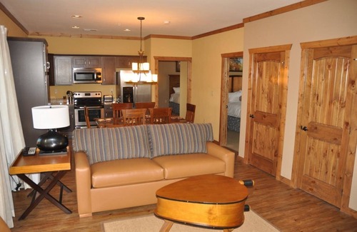 Pigeon Forge Resort | One Bedroom Luxury Condo, Pigeon Forge, TN 1980614