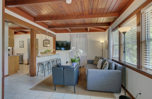 South Sarasota House | One bedroom Mid-Century Gem, West of the Trail.