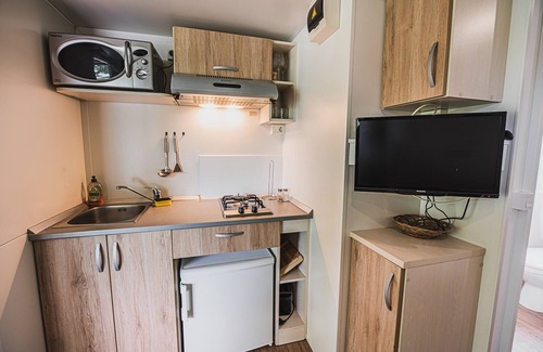 Terme Catez House | One Bedroom Mobile Home with Lake View (owner 4)