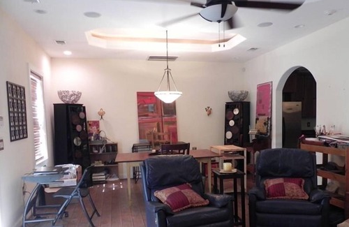 Cross Hill Cabin | One Bedroom Private Getaway with Lake Access