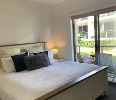 Caves Beach House | One Bedroom Townhouse near Caves Beach