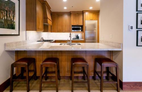 Deer Valley Apartment | One Bedroom Townhouse with Hot Tub apartment hotel
