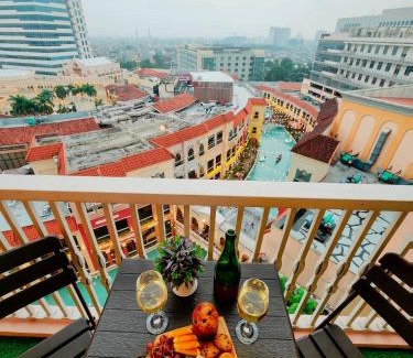 Pinagsama Apartment | One Bedroom Unit with Venice Canal View