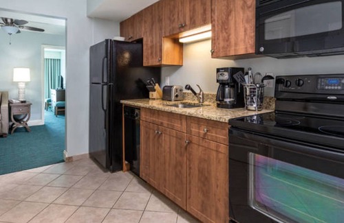 Cherry Grove Beach Resort | One Bedroom, Ocean Front, Luxury Condo, Myrtle Beach, SC (1893591)