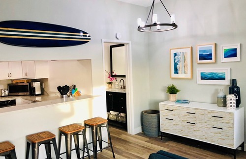 El Porto Apartment | One block to beach, dining & shops, newly renovated home w/ocean & sunset views