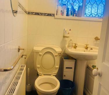 Greenwich House | One double room available