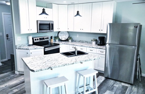 Fairfield Glade Condo | One level condo/King bed, WiFi- sleeps 4