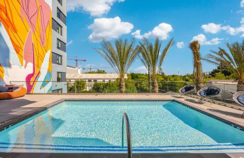 Hollywood Hotel | One Lux Stay - Hollywood