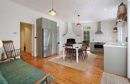 Beechworth House | One Mile Cottage