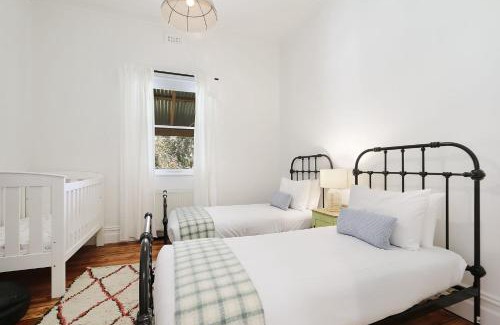 Beechworth House | One Mile Cottage