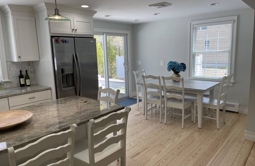 Mashpee House | One mile from South Cape Beach