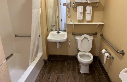 Hummelstown House | One mile to Hershey Park/Stadium/Giant Center/Zoo/Hospital attractions