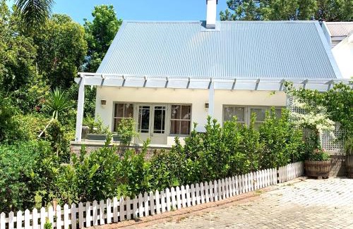 Somerset West House | One Oak Guest House