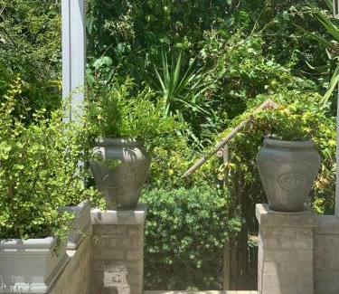 Somerset West House | One Oak Guest House