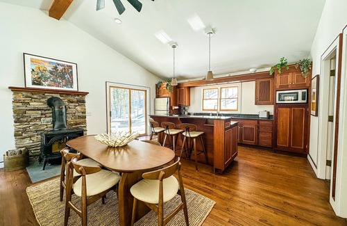 Morrisville House | One-of-a-kind, modern retreat w/indoor sports court, hot tub, and spa