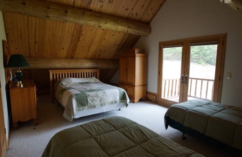 Pickerel Cabin | One of a Kind North Woods Lake Lodge