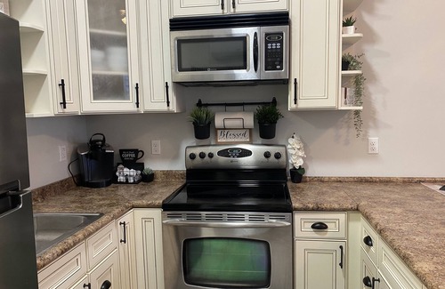 Arlington House | one-of-a-kind tiny but spacious with king-size bed
