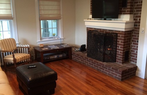 Rockland House | 'one Of The Prettiest Houses In Rockland' STR22-41