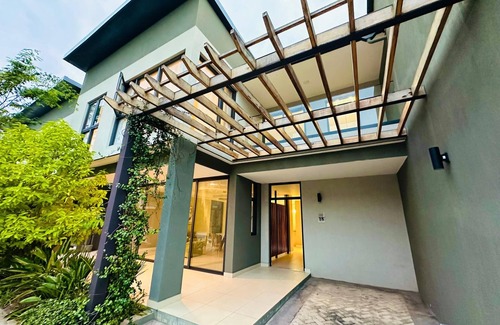 Lusaka Apartment | One Roma by Cubes