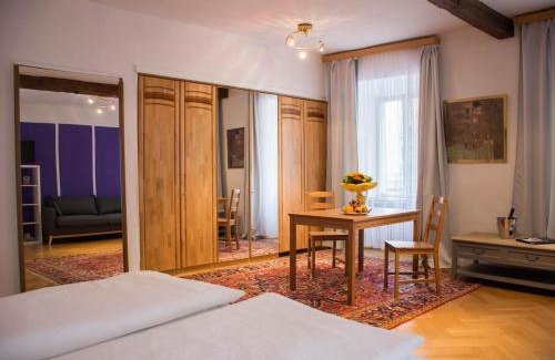 Altstadt Apartment | One-room "Elfi"