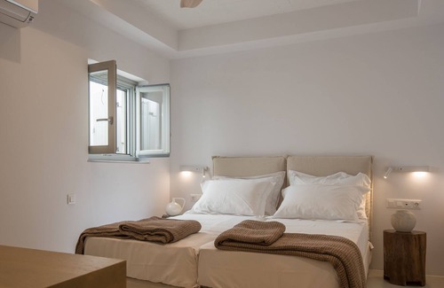 Antiparos Villa | ONEIRO VILLA IN DREAMY ANTIPAROS