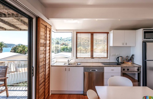 Onetangi Apartment | Onetangi Beach Apartments