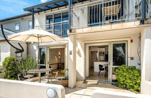 Onetangi Apartment | Onetangi Beachfront Apartments