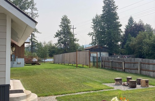 Whitefish Cottage | Only 10 Miles from Glacier Nat'l Park