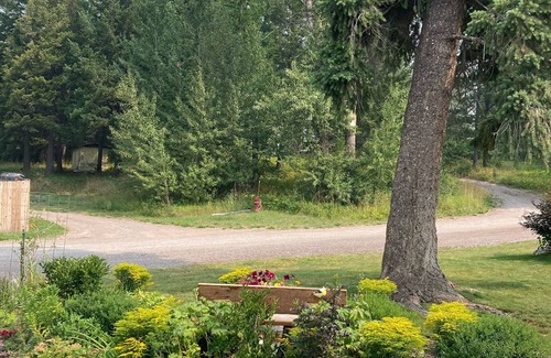Whitefish Cottage | Only 10 Miles from Glacier Nat'l Park