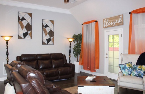 Twelve Oaks House | Only 7mins from ole miss stadium!