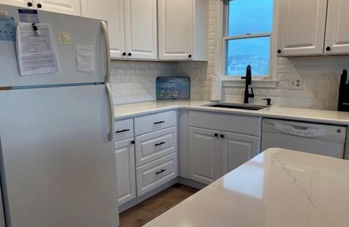 South End House | Only a Select Few have these panoramic views of the wetlands!