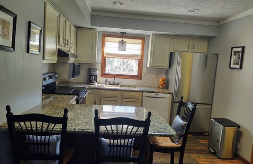 Saugatuck House | ONLY DELUXE HOME ON THE HILL,WALK TO TOWN, LAKE, HEATED POOL, FIREPLACES, PETS