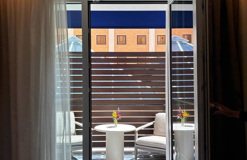 San Pablo-Santa Justa Hotel | Only YOU Hotel Sevilla