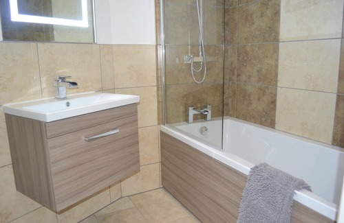 Nottingham City Centre Hotel | OnPoint Apartments - Deluxe Apartment City Centre Ideal Location!