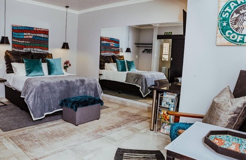 Rustenburg House | Ons Dorpshuis Guest House