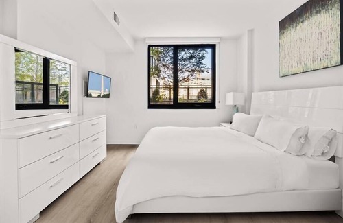 NoMa Hotel | Onsite Retail | Steps from Metro | District of Columbia