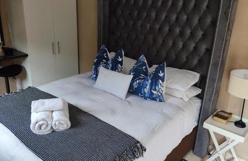 Greater Johannesburg Metropolitan Area Apartment | Onyx Luxury cottage