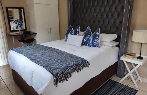 Greater Johannesburg Metropolitan Area Apartment | Onyx Luxury cottage