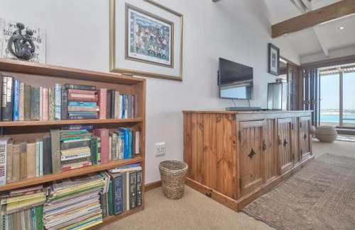 Arniston House | Op Die Hoek In Arniston